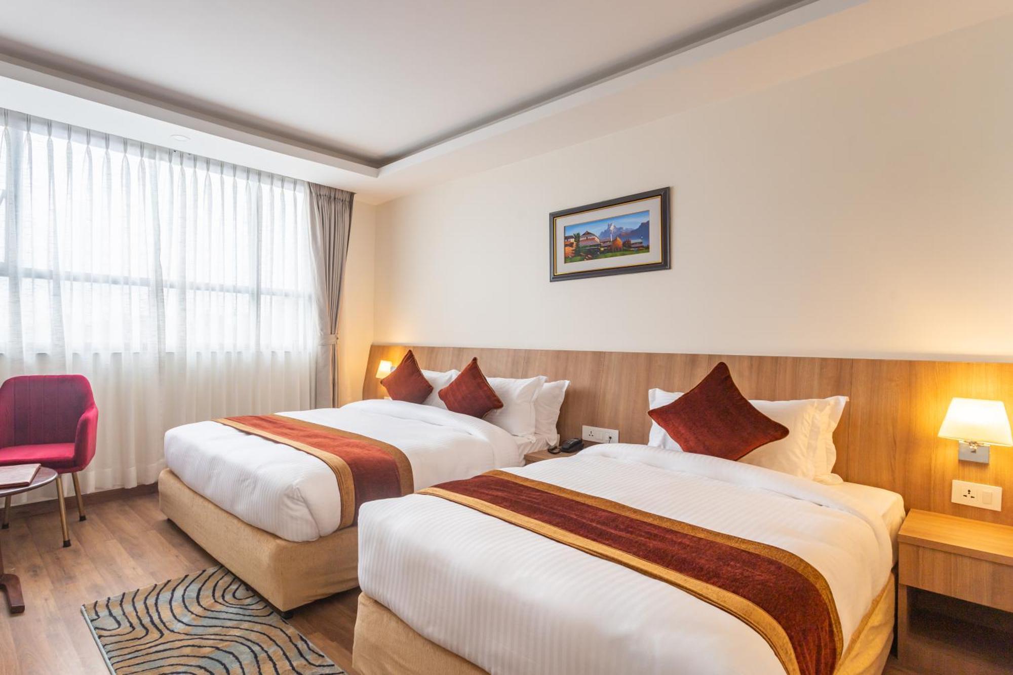 Hotel Crystal Pashupati Катманду Экстерьер фото